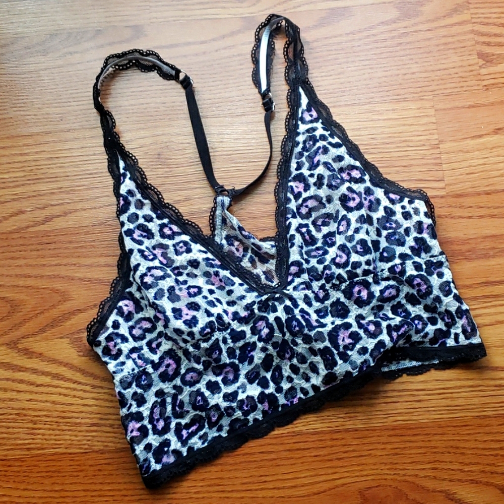 VS Leopard Print Lace Bralette